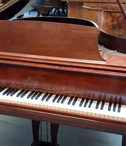 Steinway & Sons  Model "M" 5'7"