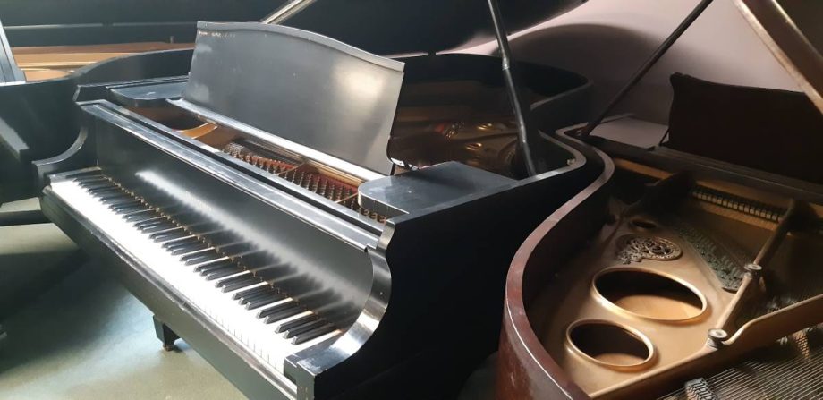 1928 Heintzman 6'11" Satin Ebony